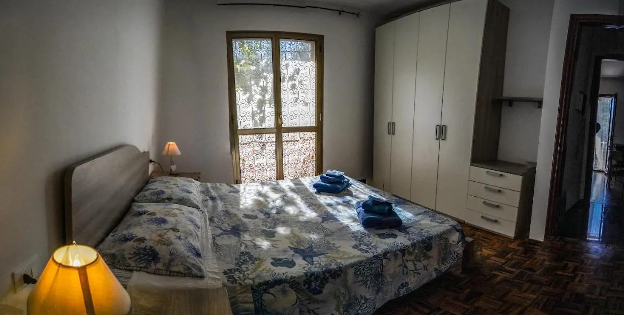 Agriturismo La Rocca 0*, San Bartolomeo Al Mare Italy