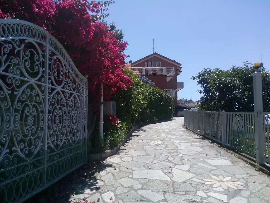 Agriturismo La Rocca Farm stay